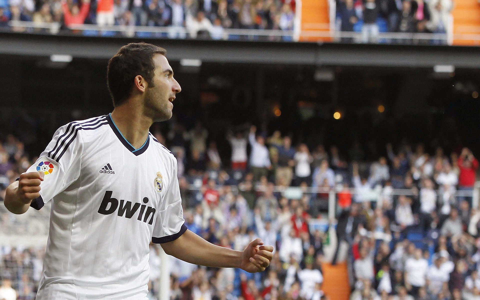 星空体育官方平台-桑托斯连胜势头不减，桑托斯队